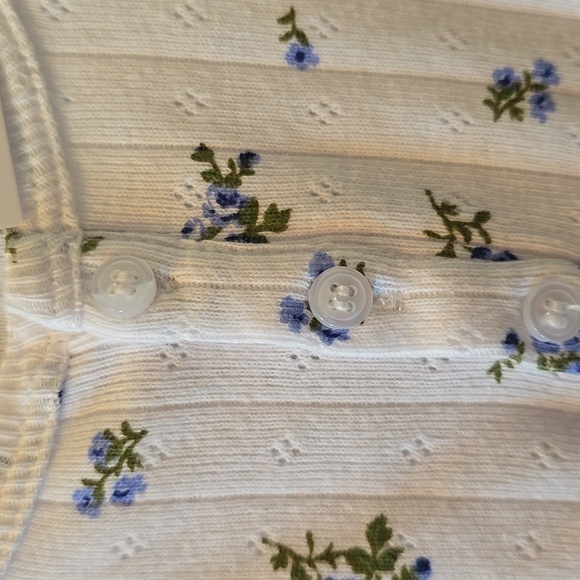 FOREVER 21 WOMENS JUNIOR SIZE WHITE FLORAL SUMMER CROP TOP SIZE XL - Picture 8 of 13